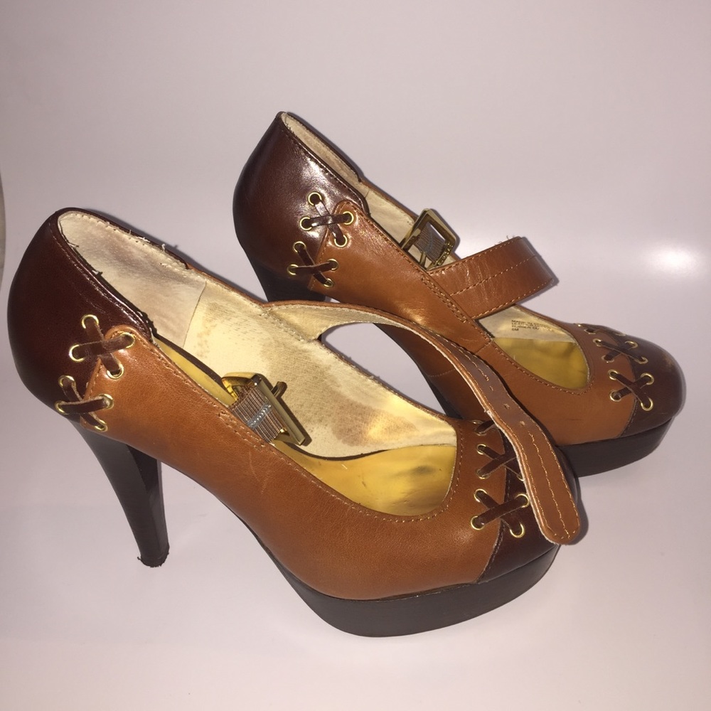 MICHAEL Michael Kors Pumps, Brown and Gold, Size 6